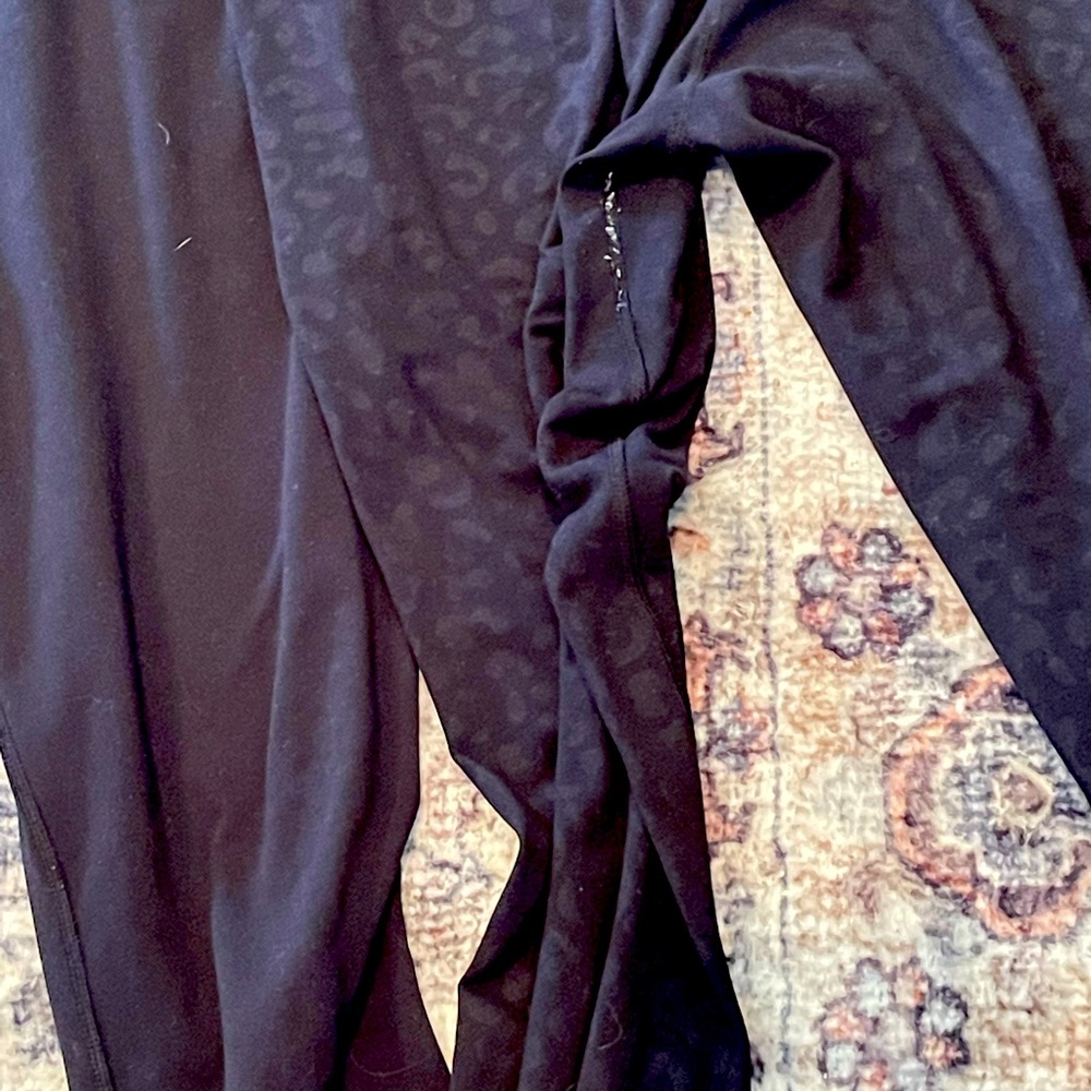 Ingrid and Isabel maternity crossover leggings
